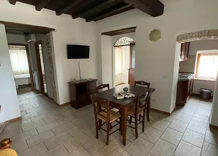 Le Casette - Affitti Turistici * Casteldilago